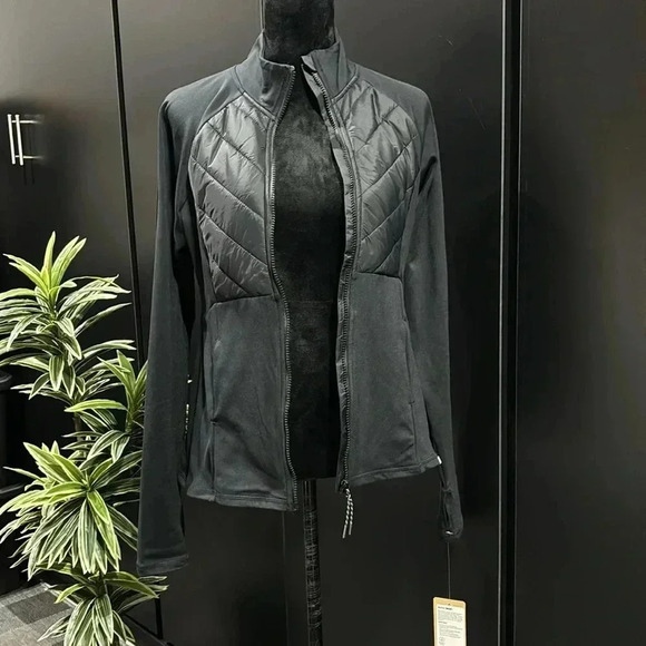 Marika Revive,Drywik finish,zip up,thumb holes,pockets,quilt puffer panel jacket - Picture 9 of 15